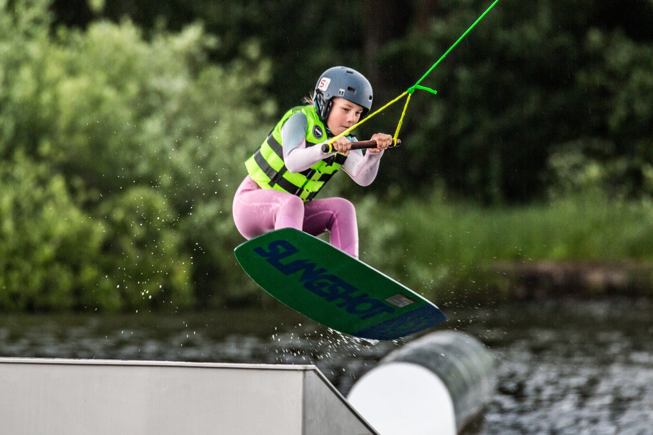08/05 — Запуск детской школы вейкбординга